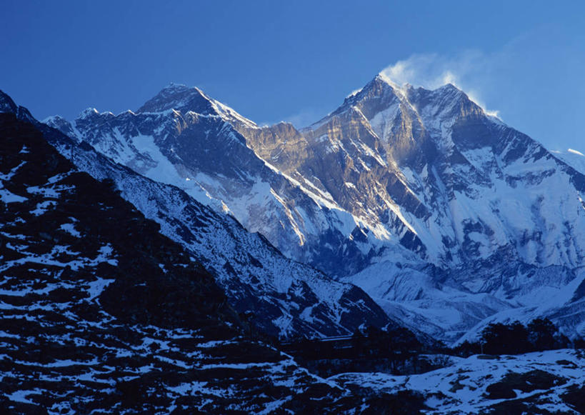 无人,公园,横图,室外,白天,正面,旅游,度假,石头,美景,山,雪,雪山,大雪,珠峰,尼泊尔,中国,亚洲,阴影,光线,石子,影子,冰,积雪,景观,山顶,山峰,雪景,冬季,冬天,山峦,娱乐,蓝色,蓝天,天空,阳光,自然,天,享受,休闲,景色,放松,寒冷,晴朗,冰冷,国家公园,自然风光,南亚,东亚,万里无云,尼泊尔王国,中华人民共和国,珠穆朗玛峰,严寒,冰凉,酷寒,凛冽,凛凛,极冷,颠峰,极峰,圣母峰,珠穆朗玛,珠穆朗玛峰国家公园,萨加玛塔峰,石块,岩石,晴空,晴空万里,彩图