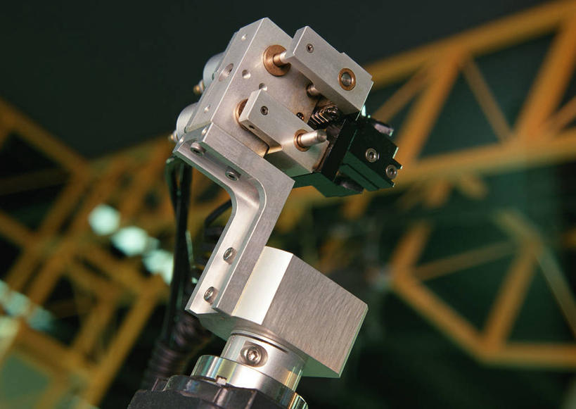 无人,工厂,横图,室内,特写,白天,正面,车间,机器,流水线,静物,金属制品,朦胧,模糊,电力,金属,电线,线,电能,线路,电,电源,电源线,能量,彩图,制造厂