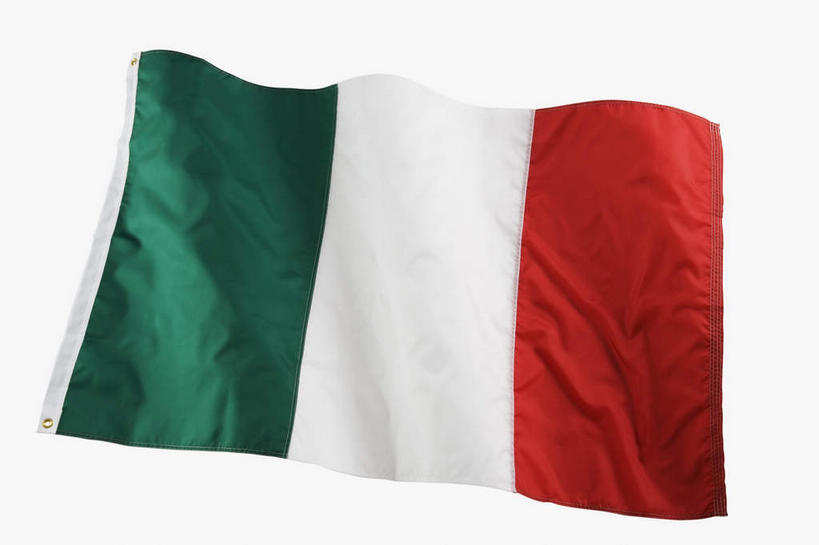 无人,横图,俯视,室内,特写,白天,白色背景,静物,旗帜,国旗,意大利,欧洲,一面,条纹,飘扬,红色,绿色,白色,摄影,影棚,飘逸,南欧,飞扬,意大利共和国,意大利国旗,旗,彩图,高角度拍摄,影棚拍摄,拍摄