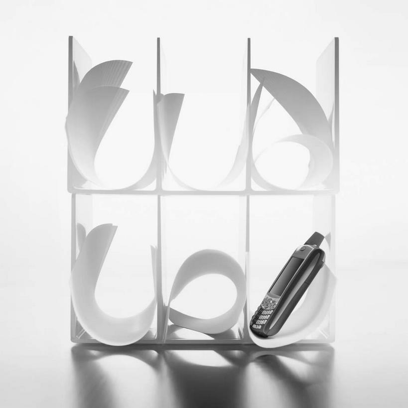 无人,打电话,方图,室内,特写,白天,白色背景,正面,柜子,静物,电话,手机,阴影,曲折,弯曲,反射,材料,档案,文件,影子,纸,通讯设备,手稿,资料,摄影,蜿蜒,影棚,证明,文档,档案柜,一部,交流,沟通,通话,彩图,影棚拍摄,拍摄