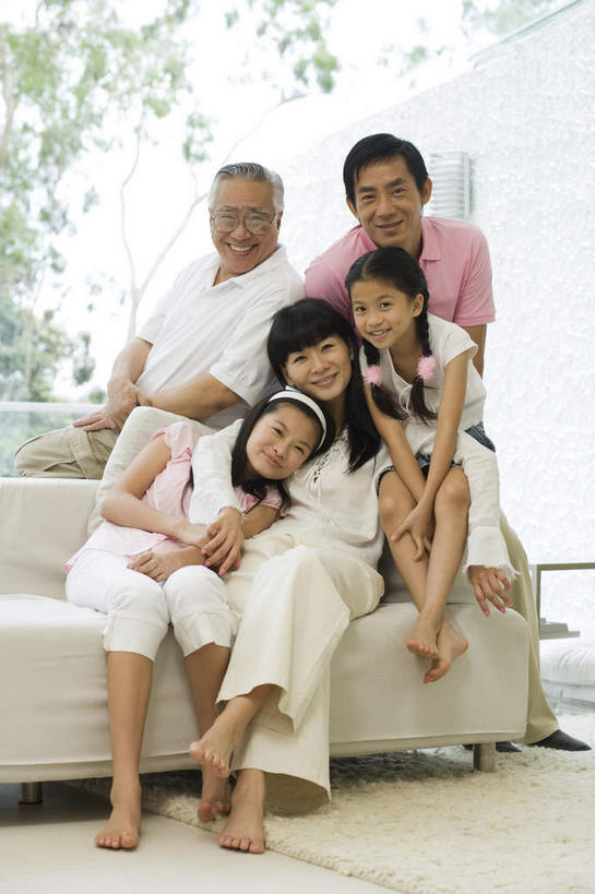 五个人,许多人,浪漫,黄种人,祖孙三代,小孩,站着,一群人,温暖,温馨