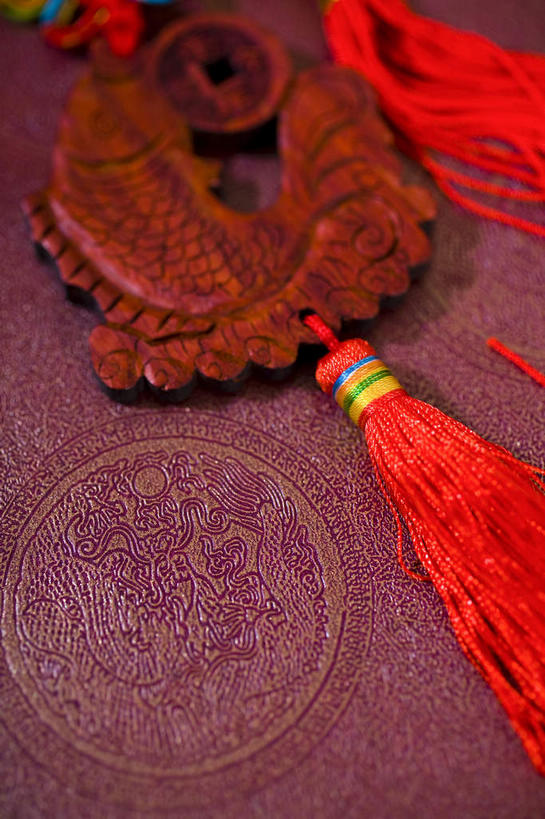 无人,竖图,俯视,室内,特写,白天,静物,艺术,木制,手工艺品,文化,一个,红色,木制品,工艺品,中国结,单个,高雅,饰物,自信心,品位,彩图,高角度拍摄