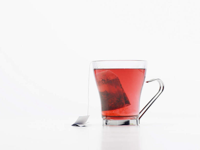 无人,横图,室内,白天,白色背景,正面,幸福,茶,桌面,静物,杯子,茶叶,饮品,娱乐,茶包,一个,红色,水杯,花茶,享受,休闲,温馨,放松,乐趣,泡,保健,养生,摄影,影棚,单个,花草茶,舒适,袋泡茶,香花茶,香片,熏花茶,茶杯,彩图,影棚拍摄,拍摄