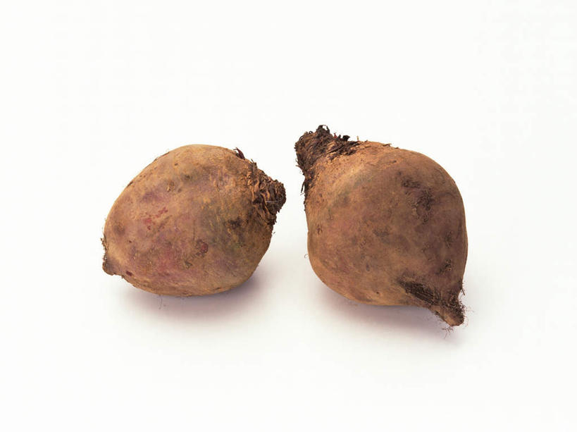 无人,横图,俯视,室内,特写,白天,白色背景,蔬菜,阴影,新鲜,反射,影子,食品,褐色,甜菜,食物,两个,摄影,有机食品,绿色食品,影棚,彩图,高角度拍摄,影棚拍摄,拍摄