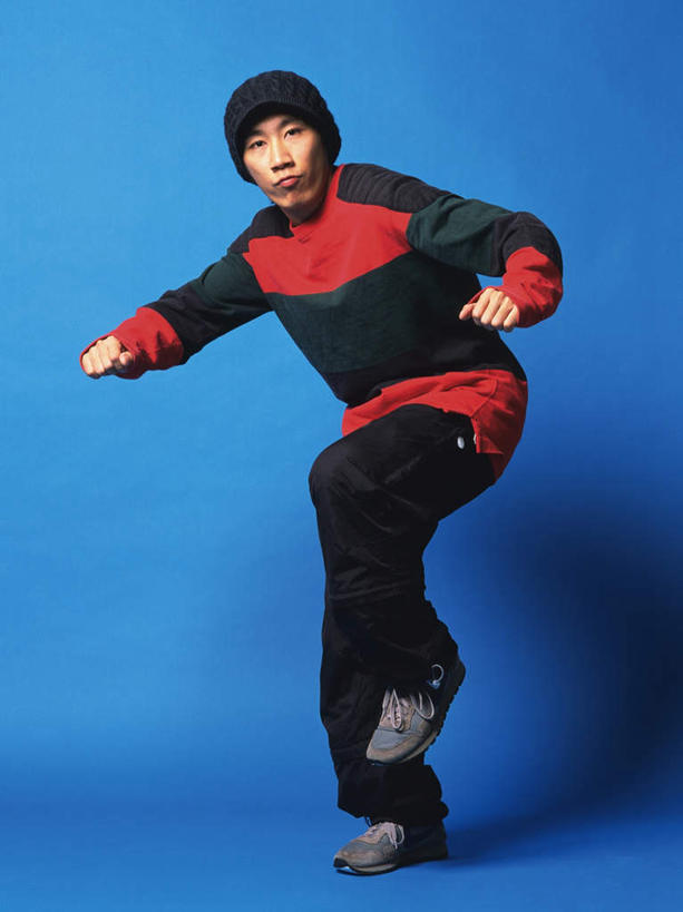 东方人,一个人,站,伸展双臂,竖图,室内,白天,正面,跳舞,帽子,亚洲,仅一个男性,仅一个人,蓝色背景,抬腿,注视,黄种人,仅一个年轻男性,观察,看,站着,摄影,影棚,观看,街舞,察看,关注,舞姿,无边帽,男人,男性,年轻男性,亚洲人,敞开双臂,伸开双臂,展开双肩,站立,张开手臂,张开双臂,彩图,全身,影棚拍摄,拍摄,舞蹈