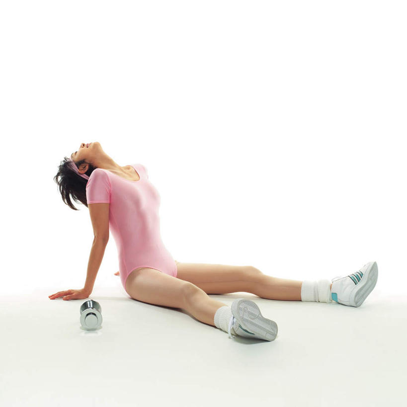 东方人,头发,一个人,坐,闭眼,摸,方图,室内,白天,白色背景,侧面,运动服,锻炼,运动,哑铃,亚洲,仅一个年轻女性,仅一个女性,仅一个人,撑,抚摸,伸展,服装,黄种人,运动器械,一个,衣服,粉色,黑色,一件,健身器械,养生,摄影,服饰,影棚,单个,撑着,衣着,穿着,健身器材,衣饰,体育,年轻女性,女人,女性,亚洲人,闭眼睛,闭着眼,闭着眼睛,触摸,接触,抬头,仰头,坐着,彩图,全身,影棚拍摄,健身,拍摄,运动器材,运动装