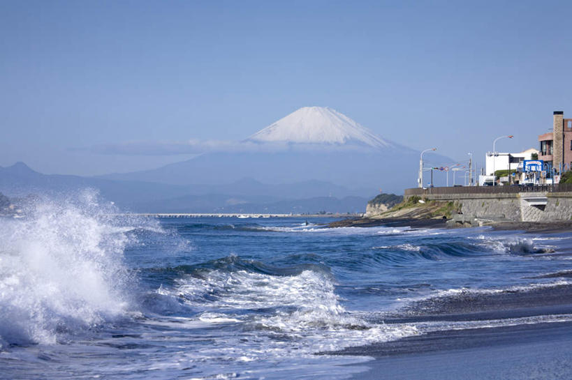 无人,家,横图,室外,白天,正面,旅游,度假,海浪,海洋,火山,美景,沙滩,城市风光,标志建筑,城市,地标,建筑,富士山,静冈县,日本,亚洲,朦胧,模糊,沙子,房屋,屋子,海岸,景观,浪花,公寓,沙地,娱乐,建设,洋房,楼房,住宅,蓝色,蓝天,天空,自然,海水,天,享受,休闲,景色,放松,晴朗,自然风光,海景,东亚,本州,万里无云,本州岛,日本国,中部地方,静冈,山梨,山梨县,大海,风浪,海,海水的波动,海滩,活火山,近岸浪,死火山,休眠火山,涌浪,晴空,晴空万里,彩图,房子