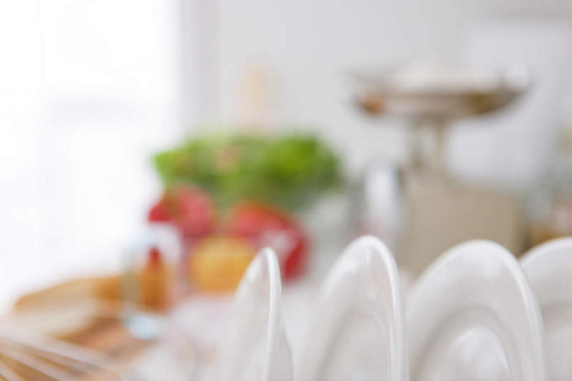 无人,横图,室内,特写,白天,正面,餐桌,厨房,桌面,桌子,柠檬,辣椒,蔬菜,餐具,水果,一排,许多,阴影,朦胧,模糊,新鲜,整齐,光线,碟子,盘,影子,墙,生菜,莴苣,食品,果实,墙壁,墙面,食物,排列,白色,阳光,盘子,碟,有机食品,绿色食品,餐台,队列,彩椒,辣角,红海椒,大椒,辣虎,广椒,春菜,鹅仔菜,莴仔菜,千金菜,叶用莴苣,益母果,柠果,甜椒,柿子椒,辣子,海椒,番椒,灯笼椒,彩图,灶间