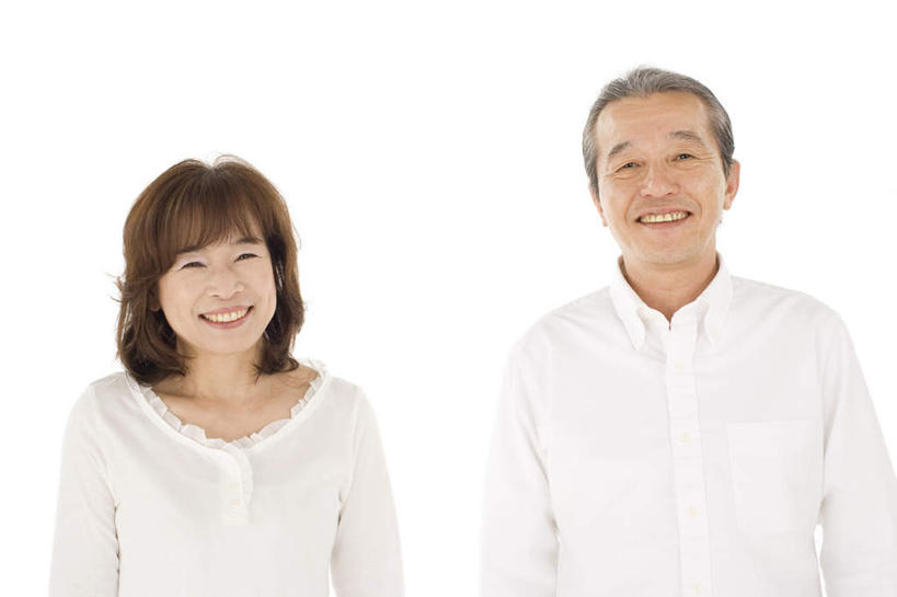 东方人,两个人,夫妻,站,笑,微笑,露齿笑,横图,室内,白天,白色背景,正面,爱情,亚洲,浪漫,黄种人,站着,恩爱,恋人,摄影,影棚,老年男性,老年女性,男人,男性,女人,女性,亚洲人,夫妇,情侣,站立,半身,彩图,影棚拍摄,拍摄,伴侣