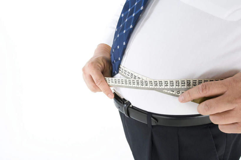 腹部,一个人,商务人士,商务男性,站,横图,室内,特写,白天,白色背景,侧面,衬衫,仅一个男性,仅一个人,套装,测量,皮尺,斑点,刻度,领带,拿,拿着,仅一个年轻男性,蓝色,尺,站着,保养,保健,摄影,影棚,测量工具,尺子,减肥,腰围尺,瘦身,商务装,工薪阶层,量具,量仪,塑料卷尺,肥,胖,年轻男性,年轻人,腹,肚子,白领,上班族,站立,半身,彩图,影棚拍摄,衬衣,拍摄