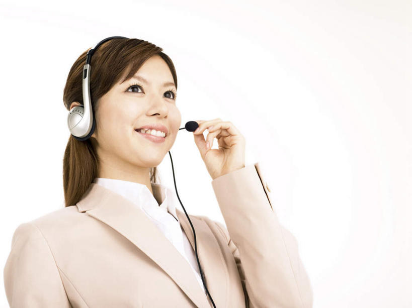 东方人,一个人,商务人士,商务女性,站,横图,室内,白天,白色背景,仰视,衬衫,亚洲,仅一个年轻女性,仅一个女性,仅一个人,套装,拿,话务员,拿着,注视,黄种人,耳机,耳麦,话筒,观察,看,站着,摄影,影棚,观看,察看,麦克风,关注,商务装,工薪阶层,客服人员,电话销售,年轻女性,亚洲人,年轻人,白领,接线员,上班族,站立,半身,彩图,低角度拍摄,影棚拍摄,衬衣,拍摄