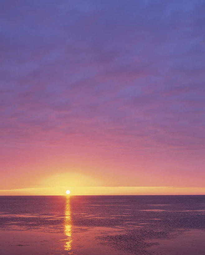 无人,竖图,室外,白天,正面,旅游,度假,日出,海浪,海洋,美景,太阳,北海道,日本,亚洲,景观,浪花,水平线,辽阔,朝霞,晨曦,海平线,黎明,娱乐,蓝色,蓝天,天空,阳光,自然,海水,天,享受,休闲,广阔,景色,放松,晴朗,一望无际,自然风光,海景,东亚,万里无云,日本国,北海道地方,北海道岛,稚内,无边无际,一马平川,大海,风浪,海,海水的波动,近岸浪,涌浪,朝阳,晴空,晴空万里,彩图,破晓,水天相接,水天一线