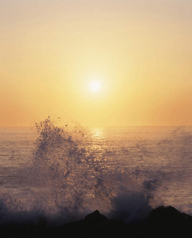 无人,竖图,室外,白天,正面,旅游,度假,日出,海浪,海洋,美景,太阳,日本,亚洲,景观,浪花,水平线,辽阔,朝霞,晨曦,海平线,黎明,千叶县,娱乐,蓝色,蓝天,天空,阳光,自然,海水,天,享受,休闲,广阔,景色,放松,晴朗,一望无际,自然风光,海景,东亚,本州,万里无云,关东地方,本州岛,日本国,千叶,无边无际,一马平川,大海,风浪,海,海水的波动,近岸浪,涌浪,朝阳,晴空,晴空万里,彩图,破晓,水天相接,水天一线