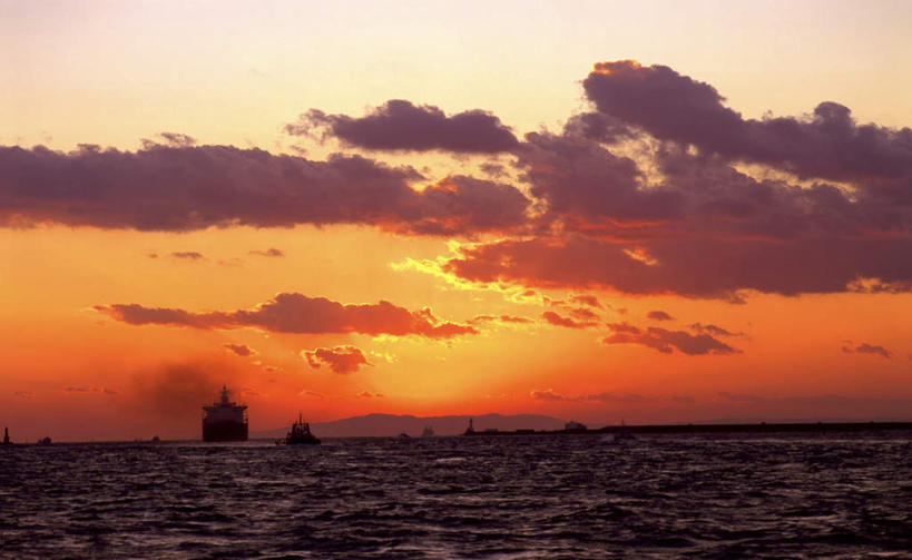 无人,横图,室外,白天,正面,旅游,海浪,海洋,美景,日落,轮船,船,日本,亚洲,朦胧,模糊,景观,浪花,水平线,晚霞,霞光,云,云朵,海平线,两艘,云彩,蓝色,白云,蓝天,天空,自然,海水,黄昏,交通工具,天,景色,彩霞,大阪,晴朗,自然风光,载具,海景,东亚,本州,大阪府,本州岛,日本国,近畿地方,近畿,大海,风浪,海,海水的波动,近岸浪,涌浪,晴空,夕阳,彩图,游览