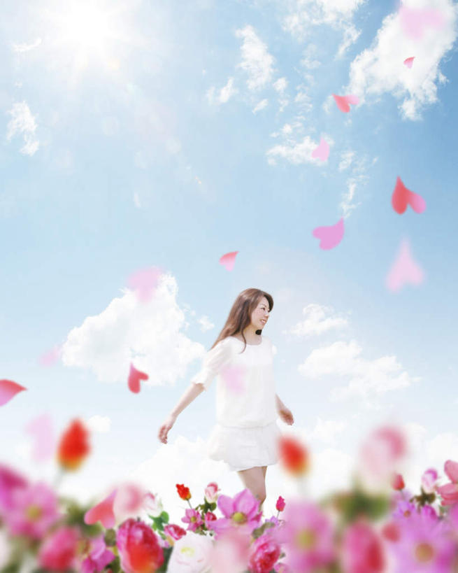 东方人,头发,一个人,站,走,伸展双臂,笑,微笑,露齿笑,竖图,室内,白天,正面,裙子,数码,科技,亚洲,仅一个年轻女性,仅一个女性,仅一个人,许多,阴影,连衣裙,盛开,飘扬,光线,网络,影子,云,云朵,高光,几何,计算机图形,合成,花蕾,云彩,注视,黄种人,花,花瓣,花朵,鲜花,粉色,蓝色,白色,黑色,白云,蓝天,天空,阳光,天,花苞,花蕊,低头,观察,看,站着,观看,电脑合成图,数码合成图,察看,关注,写实,具体,具象,浮荡,飘拂,漂荡,飘零,年轻女性,女人,女性,亚洲人,长发,步行,敞开双臂,散步,伸开双臂,展开双肩,站立,张开手臂,张开双臂,走路,半身,彩图,飘荡