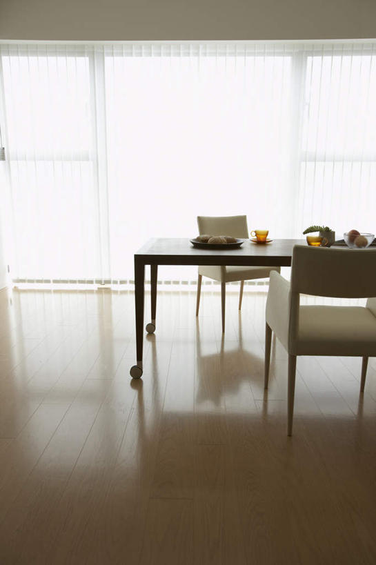 点心,面包,无人,家,客厅,竖图,室内,白天,正面,别墅,餐桌,窗户,地板,家具,落地窗,装修,桌子,建筑,杯子,餐具,椅子,欧式,装饰,碟子,盘,房屋,木椅,屋子,公寓,食品,面点,地面,两杯,豪华,建设,现代,装潢,洋房,楼房,木地板,玻璃窗,住宅,玻璃制品,食物,糕点,盘子,水杯,碟,室内装潢,餐台,明亮,起居室,舒适,家居装潢,房屋设计,地中海风格,古典风格,简约风格,室内设计,宽敞,样板房装潢,设计,玻璃杯,彩图,房子