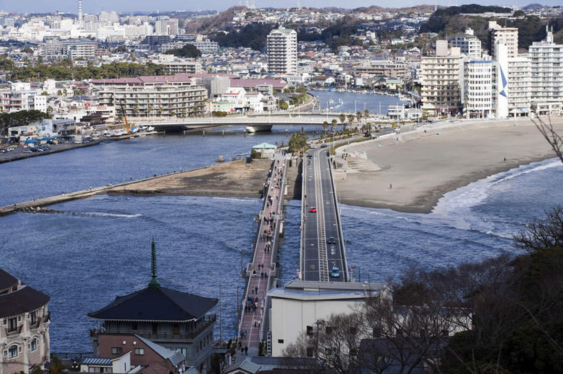 无人,高楼大厦,横图,俯视,航拍,室外,白天,旅游,度假,办公楼,海浪,海洋,美景,植物,大桥,大厦,建筑,立交桥,摩天大楼,桥梁,写字楼,神奈川,日本,亚洲,景观,浪花,高架,斜拉桥,桥,神奈川县,娱乐,树,树木,绿色,自然,海水,楼宇,享受,休闲,商务楼,景色,放松,生长,成长,鸟瞰,自然风光,海景,东亚,本州,关东地方,本州岛,日本国,大海,风浪,海,海水的波动,近岸浪,涌浪,彩图,高角度拍摄,大楼,高层建筑,高楼,摩天楼