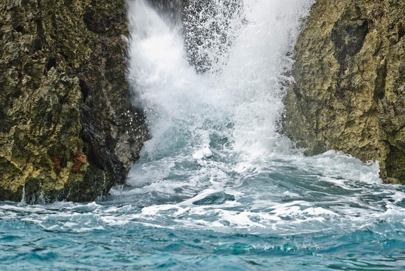 无人,横图,俯视,室外,白天,旅游,度假,海浪,海洋,礁石,石头,美景,水,东京,日本,亚洲,阴影,飞溅,溅,光线,石子,液体,影子,景观,浪花,水滴,娱乐,水珠,阳光,自然,海水,享受,休闲,景色,放松,喷洒,自然风光,海景,东亚,本州,关东地方,本州岛,日本国,东京都,大海,风浪,海,海水的波动,礁,近岸浪,石块,岩石,涌浪,彩图,高角度拍摄