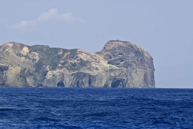 无人,横图,室外,白天,正面,旅游,度假,海浪,海洋,礁石,石头,美景,水,东京,日本,亚洲,阴影,飞溅,溅,光线,石子,液体,影子,景观,浪花,水滴,云,云朵,云彩,娱乐,水珠,蓝色,白云,蓝天,天空,阳光,自然,海水,天,享受,休闲,景色,放松,喷洒,自然风光,海景,东亚,本州,关东地方,本州岛,日本国,东京都,大海,风浪,海,海水的波动,礁,近岸浪,石块,岩石,涌浪,彩图