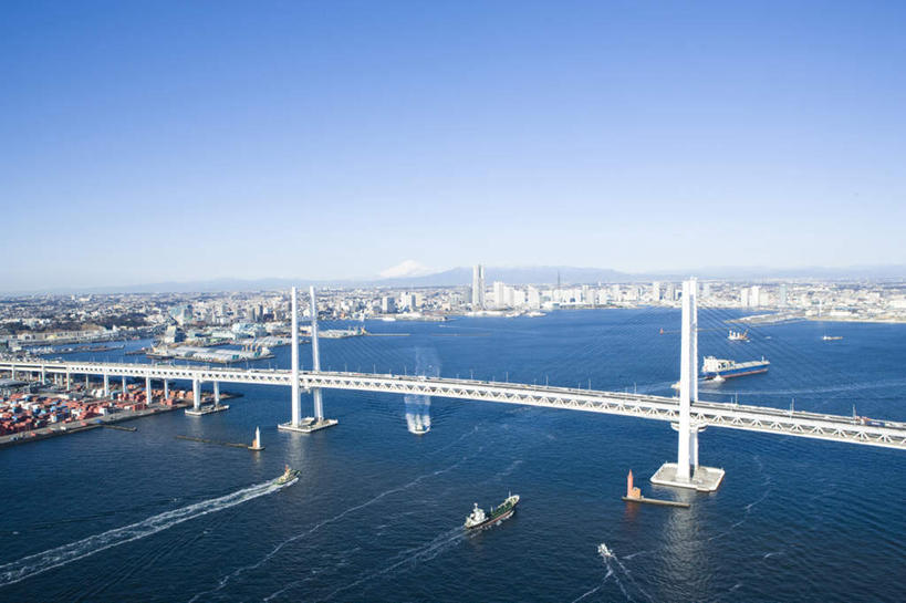 无人,高楼大厦,横图,俯视,航拍,室外,白天,度假,美景,城市风光,城市,大桥,大厦,建筑,立交桥,路灯,轮船,摩天大楼,桥梁,船,照明,东京,日本,亚洲,一排,许多,阴影,整齐,光线,影子,景观,云,云朵,高架,斜拉桥,桥,灯光,彩虹大桥,云彩,娱乐,灯,排列,蓝色,白云,蓝天,天空,阳光,交通工具,天,驾驶,行驶,享受,休闲,景色,放松,操纵,照亮,控制,照明设备,鸟瞰,队列,载具,东亚,操控,本州,关东地方,本州岛,日本国,东京都,日本彩虹大桥,把持,彩图,高角度拍摄,大楼,高层建筑,高楼,摩天楼