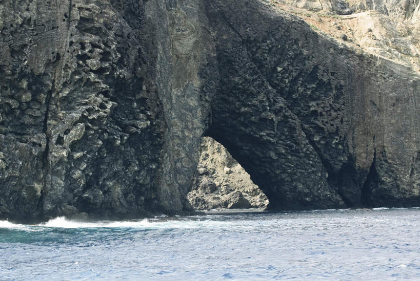 无人,横图,室外,白天,正面,旅游,度假,草地,草坪,海浪,海洋,礁石,石头,美景,水,植物,东京,日本,亚洲,波纹,飞溅,溅,石子,液体,景观,浪花,水滴,娱乐,水珠,草,树,树木,绿色,水纹,自然,海水,波浪,享受,休闲,景色,放松,生长,成长,喷洒,自然风光,海景,东亚,本州,关东地方,本州岛,日本国,东京都,大海,风浪,海,海水的波动,礁,近岸浪,石块,岩石,涌浪,彩图