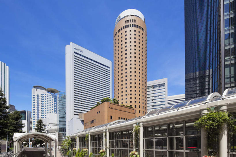 无人,高楼大厦,横图,室外,白天,仰视,度假,草地,草坪,美景,植物,窗户,城市风光,城市,大厦,道路,建筑,路,摩天大楼,公路,日本,亚洲,一排,许多,阴影,整齐,光线,影子,景观,云,云朵,交通,云彩,娱乐,玻璃窗,草,树,树木,排列,蓝色,绿色,白云,蓝天,天空,阳光,自然,天,享受,休闲,景色,放松,大阪,生长,成长,队列,东亚,本州,大阪府,本州岛,日本国,近畿地方,近畿,马路,彩图,低角度拍摄,大楼,高层建筑,高楼,摩天楼