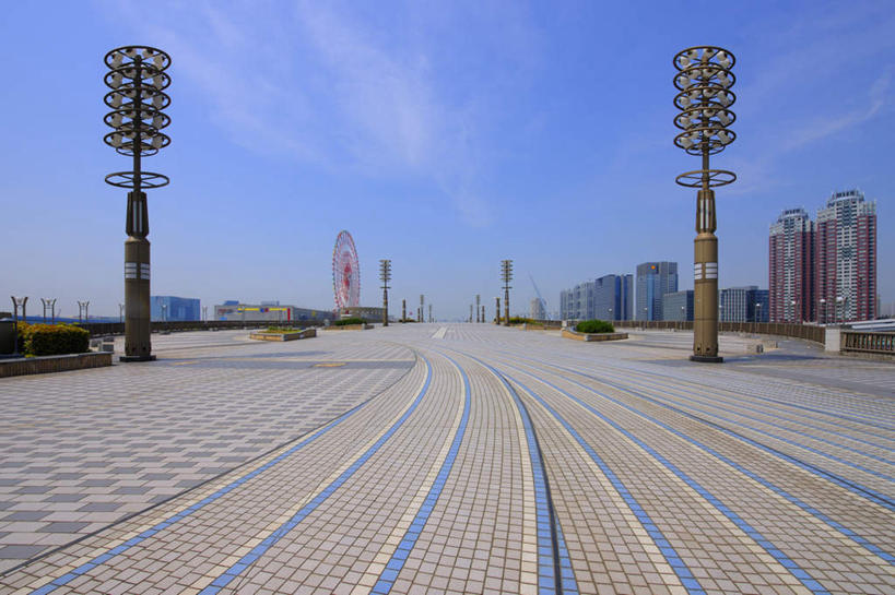 无人,高楼大厦,横图,室外,白天,仰视,度假,美景,城市风光,城市,大桥,大厦,建筑,立交桥,路灯,摩天大楼,桥梁,照明,东京,日本,亚洲,景观,云,云朵,高架,摩天轮,斜拉桥,桥,灯光,云彩,娱乐,建设,灯,蓝色,白云,蓝天,天空,天,享受,休闲,景色,放松,晴朗,照亮,照明设备,东亚,本州,费里斯大转轮,关东地方,本州岛,日本国,东京都,晴空,彩图,低角度拍摄,大楼,高层建筑,高楼,摩天楼