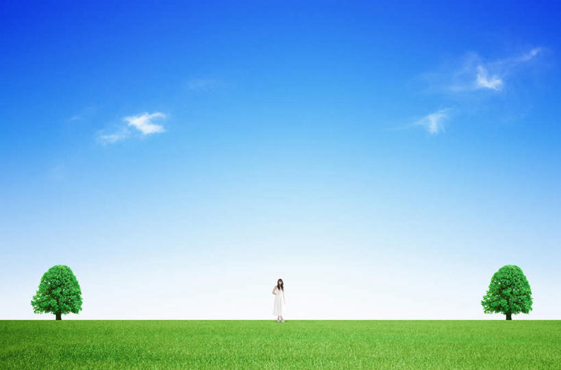 东方人,一个人,站,笑,微笑,露齿笑,横图,室外,白天,正面,旅游,度假,草地,草坪,美景,植物,亚洲,仅一个年轻女性,仅一个女性,仅一个人,两棵,服装,地平线,景观,云,云朵,辽阔,枝条,地面,云彩,注视,休闲装,黄种人,娱乐,草,树,树干,树木,树枝,衣服,蓝色,绿色,白云,蓝天,天空,自然,天,观察,看,站着,享受,休闲,广阔,休闲服,景色,放松,服饰,生长,晴朗,成长,观看,一望无际,察看,关注,自然风光,延伸,天地相交,无边无际,一马平川,年轻女性,女人,女性,亚洲人,晴空,站立,彩图,全身