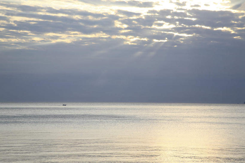 无人,横图,室外,白天,正面,旅游,度假,岛屿,海浪,海洋,美景,日落,轮船,船,大分县,日本,亚洲,一艘,阴影,光线,影子,景观,浪花,水平线,晚霞,霞光,落日,辽阔,海平线,娱乐,阳光,自然,海水,黄昏,交通工具,享受,休闲,广阔,景色,彩霞,放松,一望无际,自然风光,载具,海景,东亚,日本国,九州本岛,九州,九州岛,九州地方,大分,无边无际,一马平川,夕照,大海,风浪,海,海水的波动,近岸浪,列岛,群岛,涌浪,诸岛,夕阳,彩图,水天相接,水天一线,斜阳