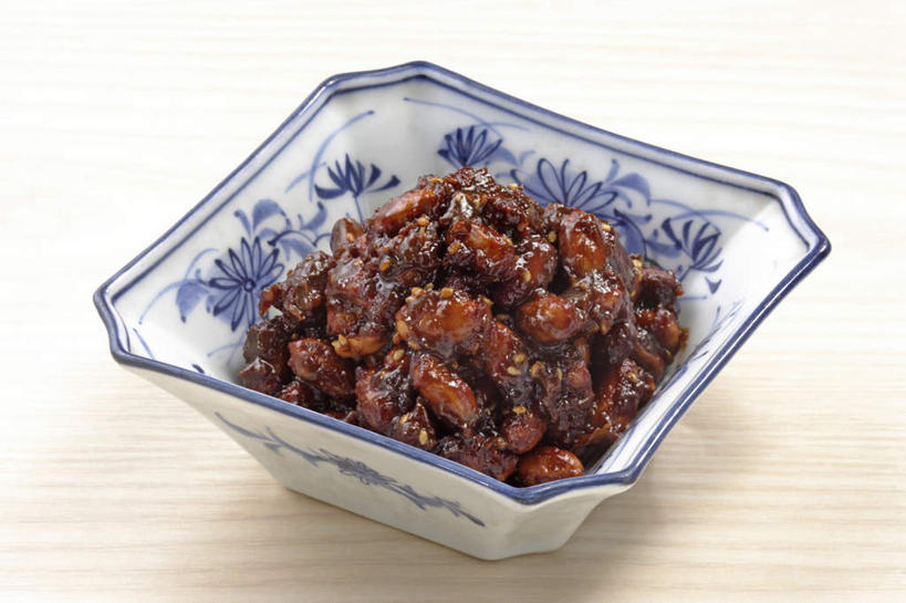 无人,横图,俯视,室内,特写,白天,烹饪,植物,餐桌,桌子,豆,花生,阴影,反射,影子,陶瓷,豆类,豆子,调料,日本料理,料理,食品,坚果,陶瓷制品,调味品,调味料,菜肴,美食,食物,一个,碗,日式料理,日式,长生果,佳肴,单个,餐台,花生仁,豆科,落花生,落生,花生米,花生豆,彩图,高角度拍摄