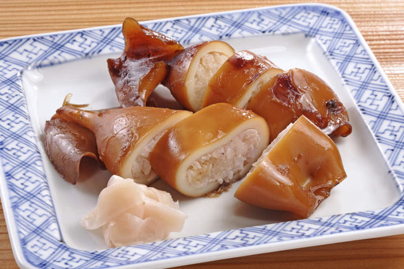 海鲜,米饭,无人,横图,俯视,室内,特写,白天,烹饪,餐桌,桌子,鱿鱼,萝卜,白萝卜,蔬菜,餐具,许多,切片,阴影,新鲜,反射,碟子,盘,纹理,影子,日本料理,料理,食品,饭,切块,水产,菜肴,美食,海洋生物,食物,一个,蓝色,盘子,碟,日式料理,日式,佳肴,有机食品,绿色食品,单个,餐台,五谷,配菜,水生动物,海产品,水生物,海底动物,肌理,柔鱼,枪乌贼,莱菔,彩图,高角度拍摄