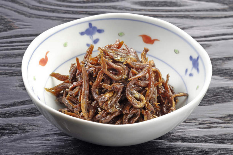 海鲜,无人,横图,俯视,室内,特写,白天,烹饪,餐桌,桌面,桌子,一堆,许多,阴影,堆叠,堆积,干燥,反射,木制,鱼,图案,影子,陶瓷,鱼干,日本料理,料理,食品,陶瓷制品,水产,菜肴,美食,鱼类,海洋生物,食物,一个,红色,蓝色,绿色,木制品,容器,碗,日式料理,日式,佳肴,单个,餐台,储藏,堆,储存,水生动物,海产品,水生物,海底动物,彩图,高角度拍摄,贮存