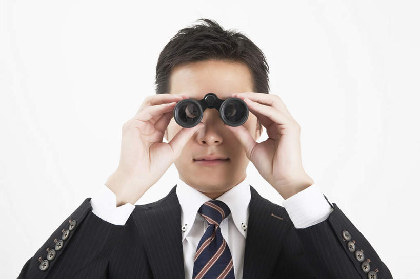 东方人,一个人,商务人士,商务男性,横图,室内,白天,白色背景,正面,衬衫,仪器,科技,亚洲,双手,仅一个男性,仅一个人,眺望,握,套装,检查,研究,反射,分析,科学,望远镜,领带,拿,拿着,注视,黄种人,仅一个年轻男性,一个,白色,黑色,观察,看,清晰,探索,握着,摄影,影棚,放大,单个,观看,仔细,科研,察看,科学技术,瞭望,聚焦,象征,庄重,关注,商务装,身份,工薪阶层,远视镜,瞭望镜,光学,清楚,正式,地位,男人,男性,年轻男性,亚洲人,白领,上班族,半身,彩图,影棚拍摄,衬衣,拍摄,光学仪器,千里镜