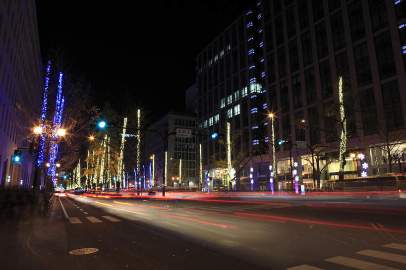 无人,高楼大厦,横图,室外,夜晚,正面,度假,美景,城市风光,城市,大厦,道路,建筑,路,路灯,摩天大楼,人行横道,公路,照明,日本,亚洲,景观,建筑群,人行道,灯光,交通,娱乐,建设,灯,灯具,享受,休闲,景色,放松,警示,大阪,车灯,尾灯,照亮,提醒,照明设备,提示,人行横道线,东亚,本州,大阪府,本州岛,日本国,近畿地方,近畿,灯火辉煌,繁荣,斑马线,马路,彩图,大楼,高层建筑,高楼,摩天楼