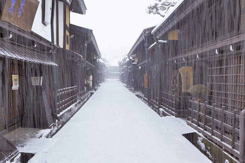 无人,家,横图,室外,白天,正面,旅游,度假,名胜古迹,雪,大雪,标志建筑,地标,建筑,街道,日本,亚洲,一排,竹制,遗迹,整齐,房屋,屋子,积雪,雪景,冬季,冬天,建筑群,小巷,古迹,文物,娱乐,建设,古建筑,楼房,住宅,排列,享受,休闲,旅游胜地,放松,寒冷,宗教,竹制品,队列,古文明,东亚,本州,本州岛,日本国,中部地方,岐阜,岐阜县,严寒,彩图,房子
