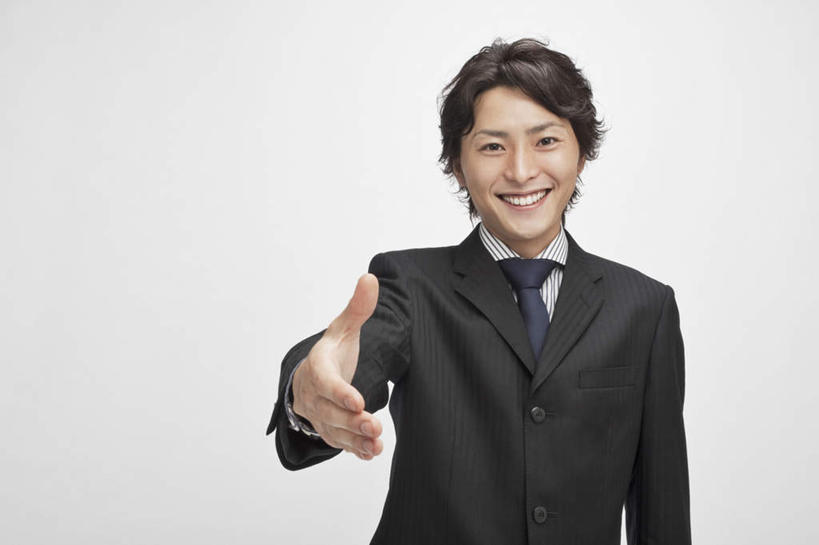 东方人,一个人,商务人士,商务男性,站,笑,微笑,露齿笑,横图,室内,白天,白色背景,正面,衬衫,亚洲,仅一个男性,仅一个人,套装,领带,注视,黄种人,仅一个年轻男性,观察,看,站着,自信,伸手,摄影,影棚,观看,察看,象征,庄重,关注,专业,商务装,身份,工薪阶层,正式,地位,男人,男性,年轻男性,亚洲人,白领,上班族,站立,半身,彩图,影棚拍摄,衬衣,拍摄