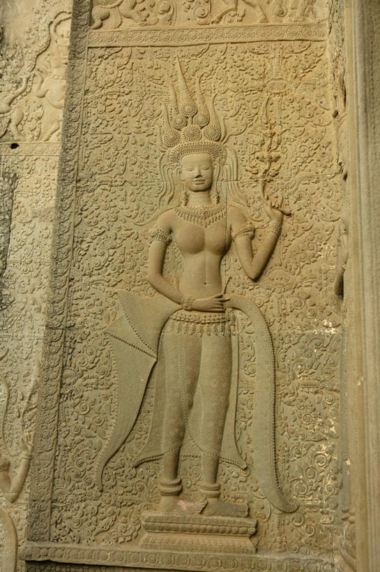 东方人,一个人,无人,站,竖图,室外,白天,正面,民族服装,旅游,度假,名胜古迹,标志建筑,地标,建筑,雕塑,吴哥窟,柬埔寨,亚洲,仅一个年轻女性,仅一个女性,仅一个人,节日,遗迹,艺术,装饰,雕刻,雕像,浮雕,建筑群,注视,黄种人,古迹,文化,文物,娱乐,建设,古建筑,石雕,工艺品,观察,看,祈祷,站着,享受,休闲,健康,旅游胜地,放松,许愿,宗教,信仰,观看,纪念,祈求,美术,察看,关注,主题,陈列,古文明,菩萨,吴哥寺,高棉,柬埔寨王国,功能,美学,吉蔑,平安,年轻女性,女人,女性,亚洲人,站立,彩图,全身,传统服装,民俗服,传统文化