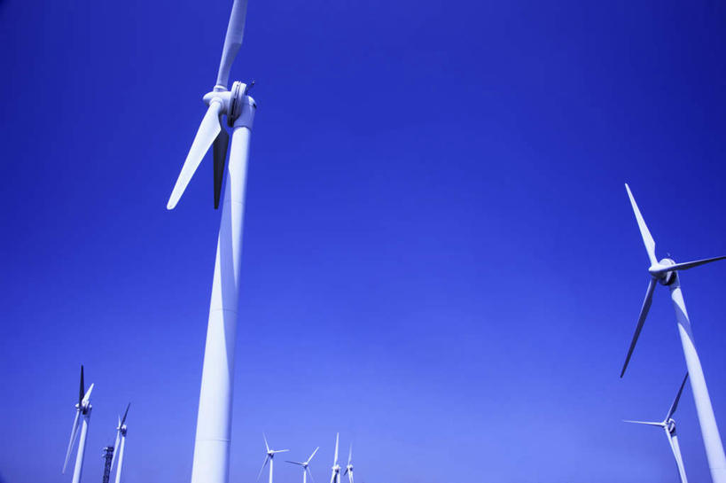 无人,横图,室外,白天,仰视,旅游,度假,农业,风力发电机,美景,风车,金属制品,日本,亚洲,许多,阴影,环保,电力,风力,光线,金属,影子,景观,云,云朵,云彩,旋转,娱乐,设备,蓝色,白色,白云,蓝天,天空,阳光,自然,天,享受,休闲,发电,机械,景色,放松,工业,能源,晴朗,回收,资源,风力机,自然风光,利用,低碳,东亚,循环,本州,三重县,本州岛,日本国,中部地方,持续,三重,风力发电,晴空,彩图,低角度拍摄