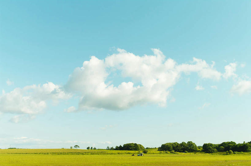 无人,横图,室外,白天,正面,旅游,度假,草地,草坪,美景,植物,北海道,日本,亚洲,景观,云,云朵,云彩,娱乐,草,树,树木,蓝色,绿色,白云,蓝天,天空,自然,天,享受,休闲,景色,放松,生长,晴朗,成长,自然风光,东亚,日本国,北海道地方,北海道岛,晴空,彩图