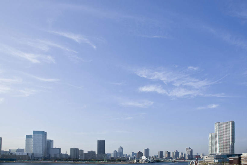 无人,高楼大厦,横图,室外,白天,仰视,度假,美景,城市风光,城市,大厦,建筑,摩天大楼,东京,日本,亚洲,阴影,光线,影子,景观,云,云朵,建筑群,云彩,娱乐,建设,蓝色,白云,蓝天,天空,阳光,天,享受,休闲,景色,放松,晴朗,东亚,本州,关东地方,本州岛,日本国,东京都,晴空,彩图,低角度拍摄,大楼,高层建筑,高楼,摩天楼