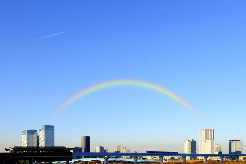 无人,高楼大厦,横图,室外,白天,正面,度假,彩虹,美景,城市风光,城市,大厦,建筑,摩天大楼,东京,日本,亚洲,阴影,光线,影子,景观,烟雾,云,云朵,建筑群,云彩,娱乐,建设,蓝色,白云,蓝天,天空,阳光,天,享受,休闲,景色,放松,晴朗,污染,废气,东亚,飞机尾迹,本州,尾迹云,机尾云,飞机拉烟,云带,尾迹,关东地方,本州岛,日本国,东京都,机尾迹,飞机尾气,虹,虹桥,七彩虹,晴空,天虹,彩图,大楼,高层建筑,高楼,摩天楼
