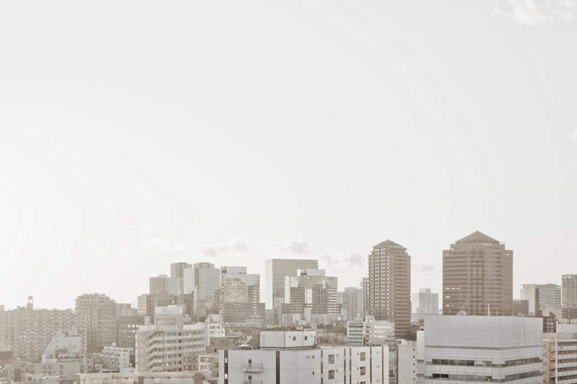 无人,高楼大厦,横图,俯视,黑白,室外,白天,旅游,度假,草地,草坪,美景,植物,大桥,大厦,道路,建筑,立交桥,路,路灯,摩天大楼,桥梁,公路,照明,东京,日本,亚洲,一排,阴影,整齐,光线,影子,景观,云,云朵,高架,斜拉桥,桥,灯光,交通,云彩,娱乐,灯,草,树,树木,排列,蓝色,绿色,白云,蓝天,天空,阳光,自然,天,享受,休闲,景色,放松,生长,成长,照亮,照明设备,队列,自然风光,东亚,本州,关东地方,本州岛,日本国,东京都,马路,高角度拍摄,大楼,高层建筑,高楼,摩天楼