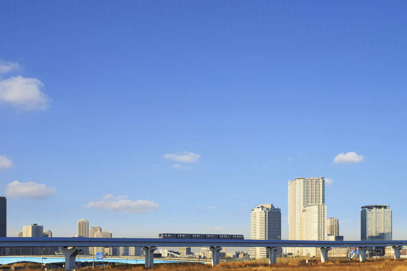 无人,高楼大厦,横图,彩色,室外,白天,正面,旅游,度假,草地,草坪,美景,植物,大桥,大厦,道路,地铁,建筑,立交桥,路,路灯,摩天大楼,桥梁,公路,照明,东京,日本,亚洲,一排,阴影,整齐,光线,影子,景观,云,云朵,高架,斜拉桥,桥,灯光,轨道交通,交通,江东区,云彩,娱乐,灯,草,树,树木,排列,蓝色,绿色,白云,蓝天,天空,阳光,自然,天,享受,休闲,景色,放松,生长,成长,照亮,照明设备,队列,自然风光,东亚,本州,关东地方,本州岛,日本国,东京都,马路,大楼,高层建筑,高楼,摩天楼,地铁机动车,地下铁,轻轨