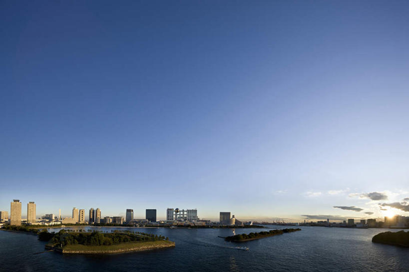 无人,高楼大厦,横图,彩色,室外,白天,正面,旅游,度假,草地,草坪,河流,美景,水,植物,大桥,大厦,道路,建筑,立交桥,路,路灯,摩天大楼,桥梁,公路,照明,东京,日本,亚洲,一排,阴影,整齐,光线,影子,河水,景观,水流,云,云朵,高架,斜拉桥,桥,灯光,交通,云彩,娱乐,灯,草,树,树木,排列,蓝色,绿色,白云,蓝天,天空,阳光,自然,天,享受,休闲,景色,放松,生长,成长,照亮,照明设备,队列,自然风光,东亚,本州,关东地方,本州岛,日本国,东京都,县厅,港区,东京市,马路,大楼,高层建筑,高楼,摩天楼