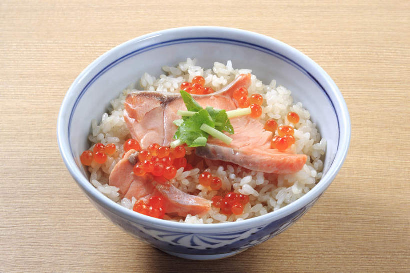 米饭,三文鱼,无人,横图,俯视,室内,特写,白天,烹饪,餐桌,桌面,桌子,鲑鱼,蔬菜,葱,青葱,鱼卵,日本料理,料理,食品,饭,鱼籽,菜肴,美食,食物,日式料理,日式,摄影,佳肴,影棚,餐台,大马哈鱼,五谷,撒蒙鱼,萨门鱼,冰海之皇,鲑,马哈鱼,麻哈鱼,大麻哈鱼,彩图,高角度拍摄,影棚拍摄,拍摄