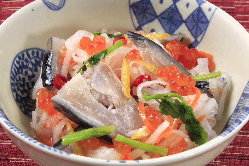 米饭,三文鱼,无人,横图,俯视,室内,特写,白天,烹饪,餐桌,桌面,桌子,鲑鱼,餐具,肉,鱼肉,日本料理,料理,食品,饭,菜肴,美食,肉类,食物,一个,碗,日式料理,日式,摄影,佳肴,影棚,单个,餐台,大马哈鱼,五谷,肉食,撒蒙鱼,萨门鱼,冰海之皇,鲑,马哈鱼,麻哈鱼,大麻哈鱼,进餐用具,烹调用具,彩图,高角度拍摄,影棚拍摄,拍摄