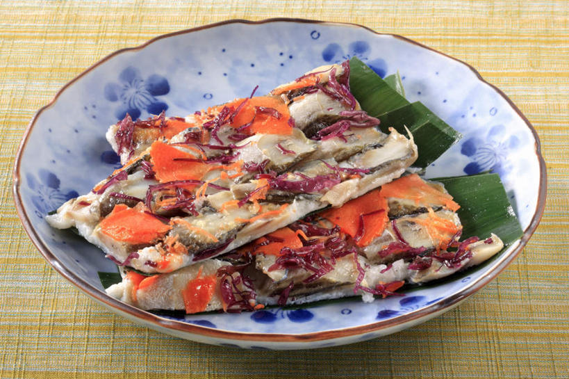 海鲜,米饭,寿司,无人,横图,俯视,室内,特写,白天,烹饪,餐桌,桌面,桌子,餐具,叶子,碟子,盘,日本料理,料理,食品,绿叶,饭,水产,菜肴,美食,海洋生物,食物,一个,盘子,碟,日式料理,日式,嫩叶,摄影,佳肴,影棚,单个,餐台,五谷,水生动物,海产品,醋饭,水生物,海底动物,四喜饭,叶,叶片,彩图,高角度拍摄,影棚拍摄,拍摄