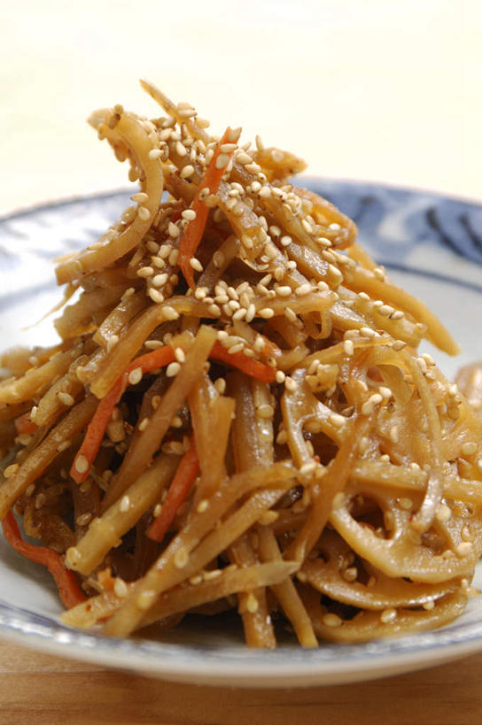 无人,竖图,俯视,室内,特写,白天,烹饪,餐桌,桌面,桌子,蔬菜,餐具,一堆,堆叠,堆积,新鲜,碟子,盘,芝麻,日本料理,料理,食品,菜肴,美食,食物,一个,盘子,碟,日式料理,日式,摄影,佳肴,有机食品,绿色食品,影棚,单个,餐台,堆,脂麻,胡麻,白麻,巨胜子,油麻,彩图,高角度拍摄,影棚拍摄,拍摄