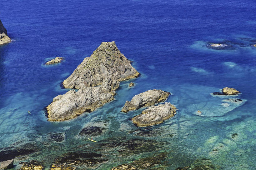 无人,横图,俯视,室外,白天,旅游,度假,海浪,海洋,礁石,石头,美景,北海道,日本,亚洲,石子,景观,浪花,娱乐,自然,海水,享受,休闲,景色,放松,自然风光,海景,东亚,日本国,北海道地方,北海道岛,大海,风浪,海,海水的波动,礁,近岸浪,石块,岩石,涌浪,彩图,高角度拍摄