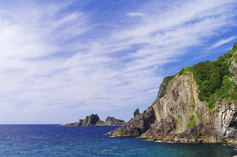 无人,横图,室外,白天,正面,旅游,度假,海浪,海洋,礁石,石头,美景,山,山脉,北海道,日本,亚洲,石子,景观,浪花,山峰,水平线,云,云朵,辽阔,海平线,山峦,云彩,娱乐,蓝色,白云,蓝天,天空,自然,海水,群山,天,享受,休闲,广阔,景色,放松,晴朗,一望无际,自然风光,海景,东亚,日本国,北海道地方,北海道岛,无边无际,一马平川,大海,风浪,海,海水的波动,礁,近岸浪,石块,岩石,涌浪,晴空,彩图,水天相接,水天一线